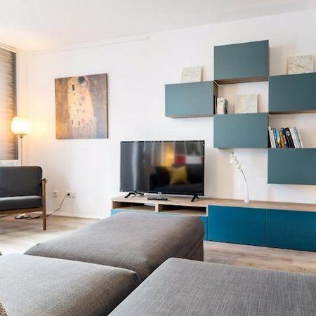 Homefy Oldtown Apartment - 6 People - 2 Bath - Balcony - Top Location Düsseldorf Eksteriør bilde