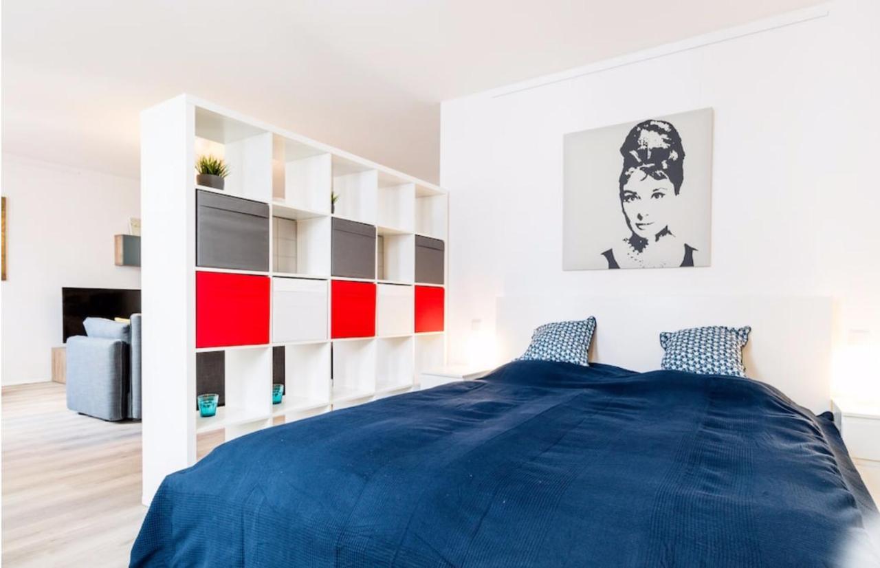 Homefy Oldtown Apartment - 6 People - 2 Bath - Balcony - Top Location Düsseldorf Eksteriør bilde