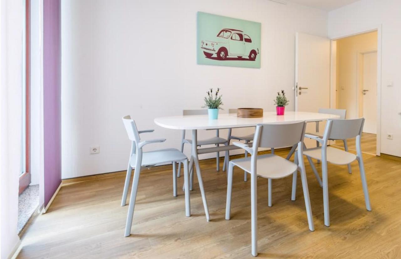 Homefy Oldtown Apartment - 6 People - 2 Bath - Balcony - Top Location Düsseldorf Eksteriør bilde
